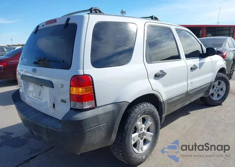 2005 Ford Escape Xlt z USA, uszkodzony, nr VIN 1FMYU931X5KB34165